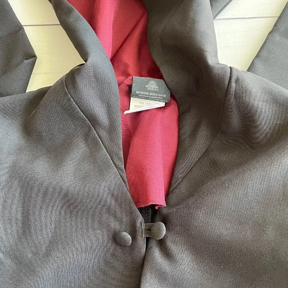 Official‎ Universal Studios Wizarding World Harry Potter Gryffindor - Size XXXS